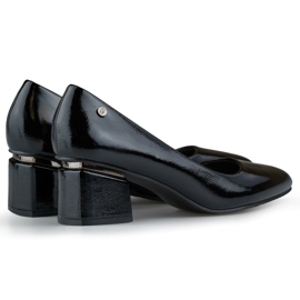 Elegant patent black mid-heeled pumps 1