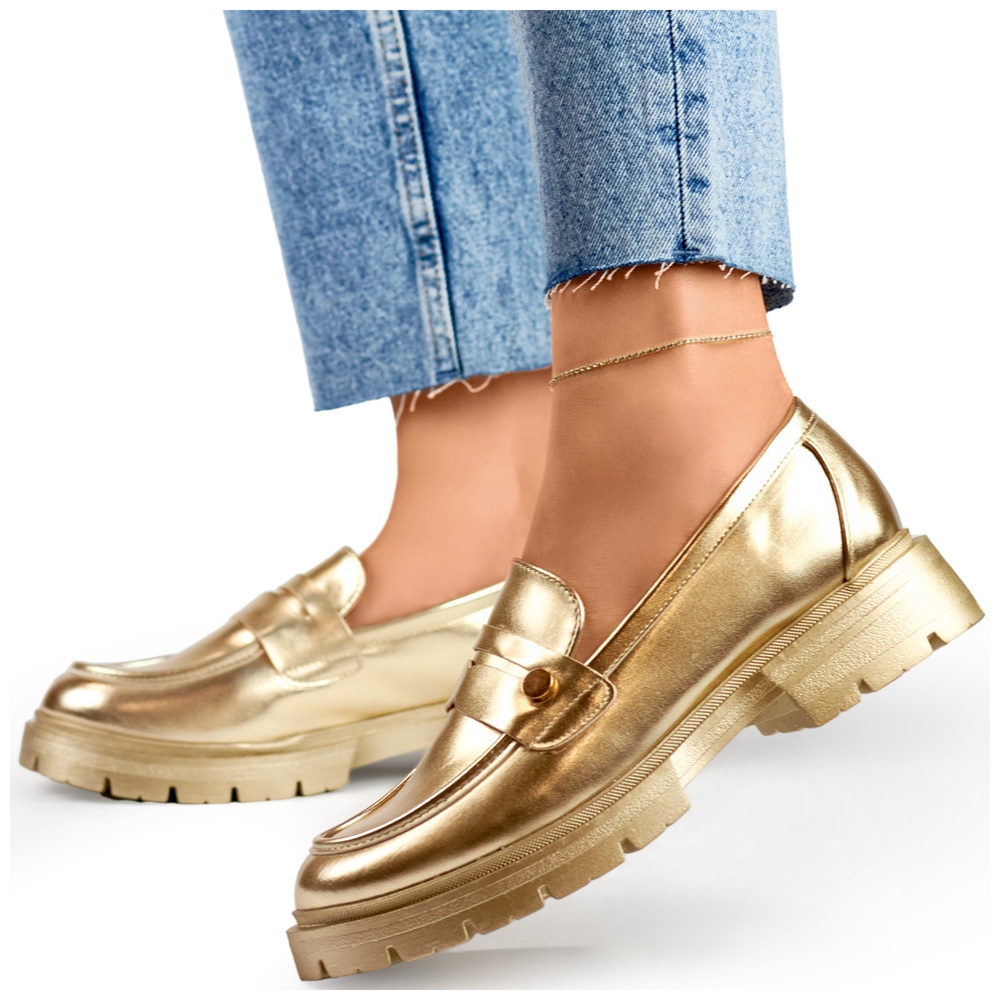 Women's gold shoes with a thick sole - Fashionable Shoes