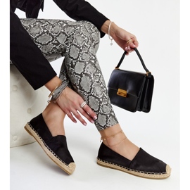 Black shiny espadrilles with a Caithlin platform 1