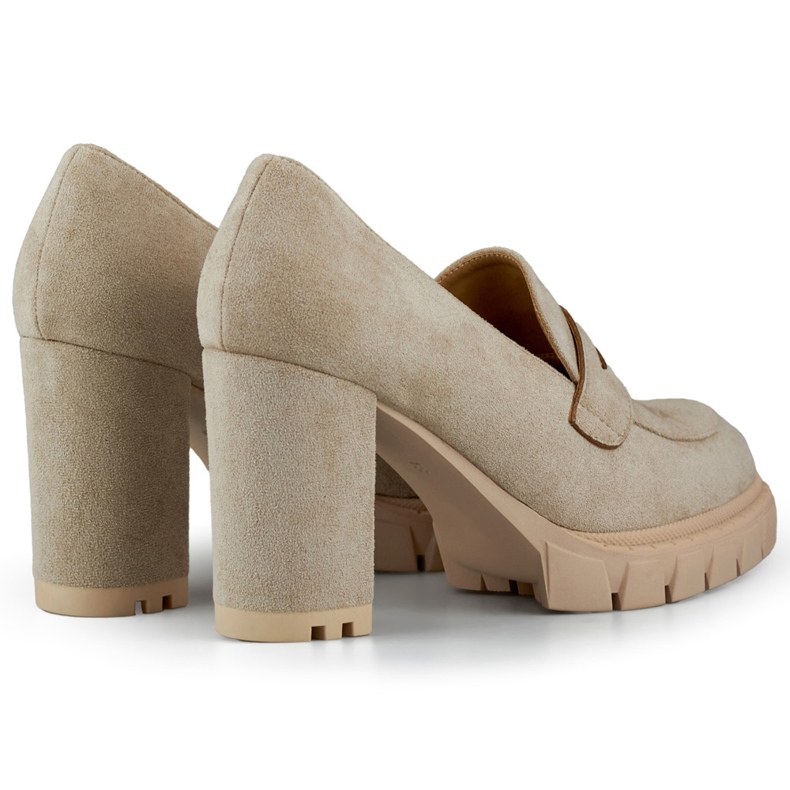 Beige high-heeled moccasins 2