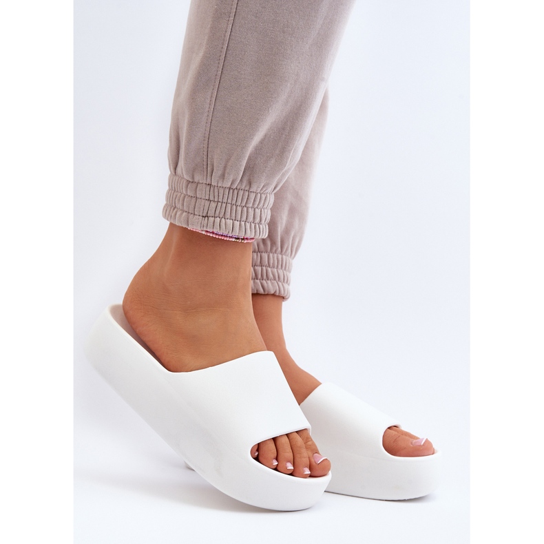 Women's Thick Soled Flip-Flops White Oreithano 2 Women's Thick Soled Flip-Flops White Oreithano 2