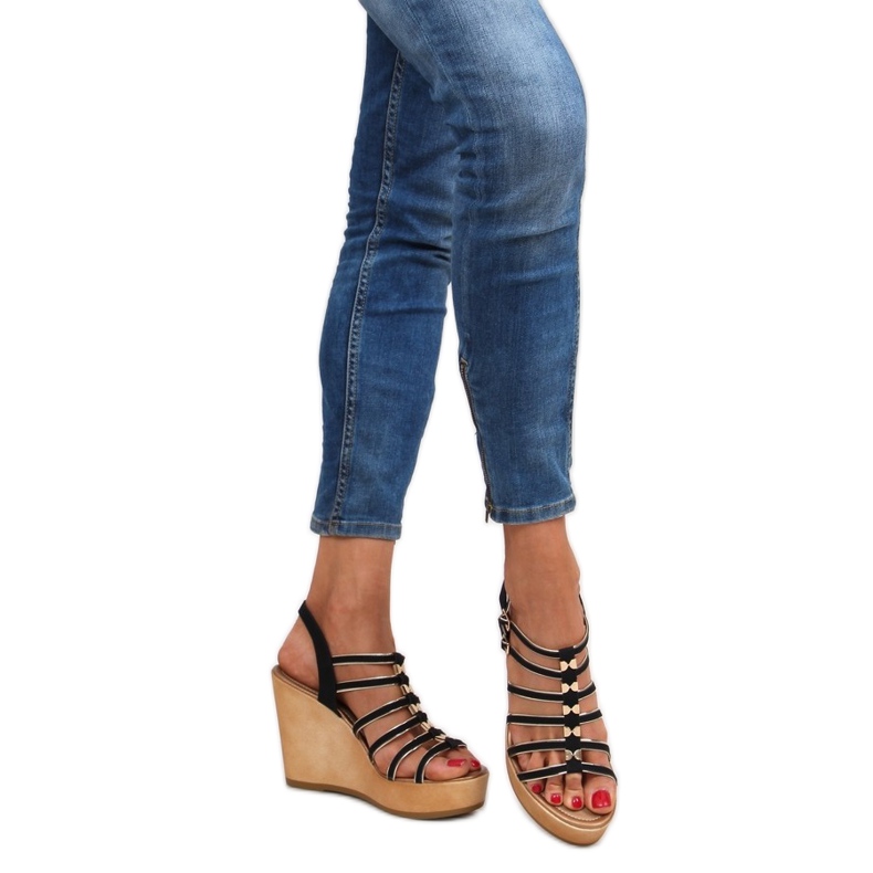 Sandals on the wedge GM-5032 black 2