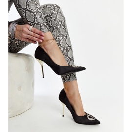 Black high heels with Elife zircons 1