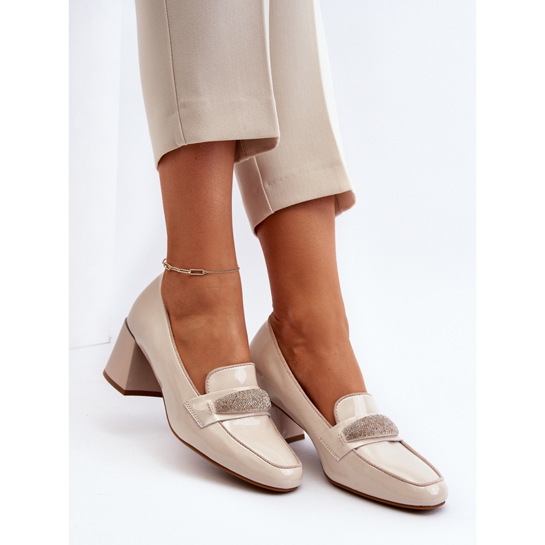 Vinceza Beige Patent Pumps With Decoration Samassa 1