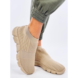 Darts Beige sock sports shoes 2 Darts Beige sock sports shoes 2
