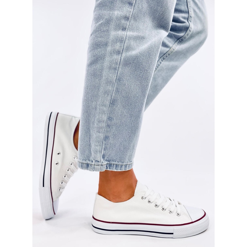 Classic lace-up sneakers by Levens White 2