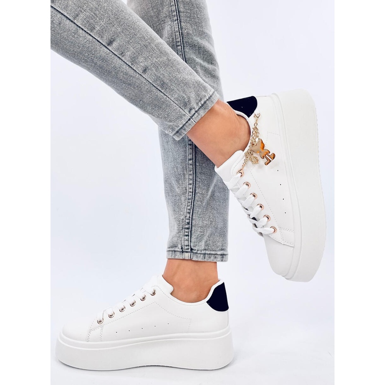 Platform sneakers with a pendant Larcome WHITE/BLACK 2