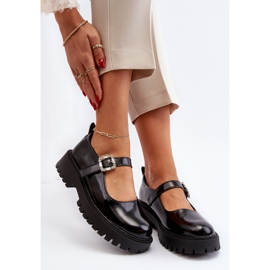 Women's Patent Leather Shoes with a Decorative Buckle, Black Lindnessa 2