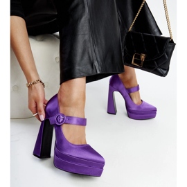 Purple high-heeled pumps from Mikea 1