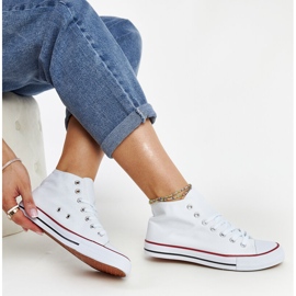 White high-top Eliska sneakers 1