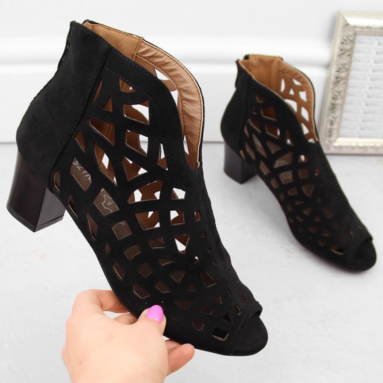 M.Daszyński W SAN32A black suede ankle boots 2