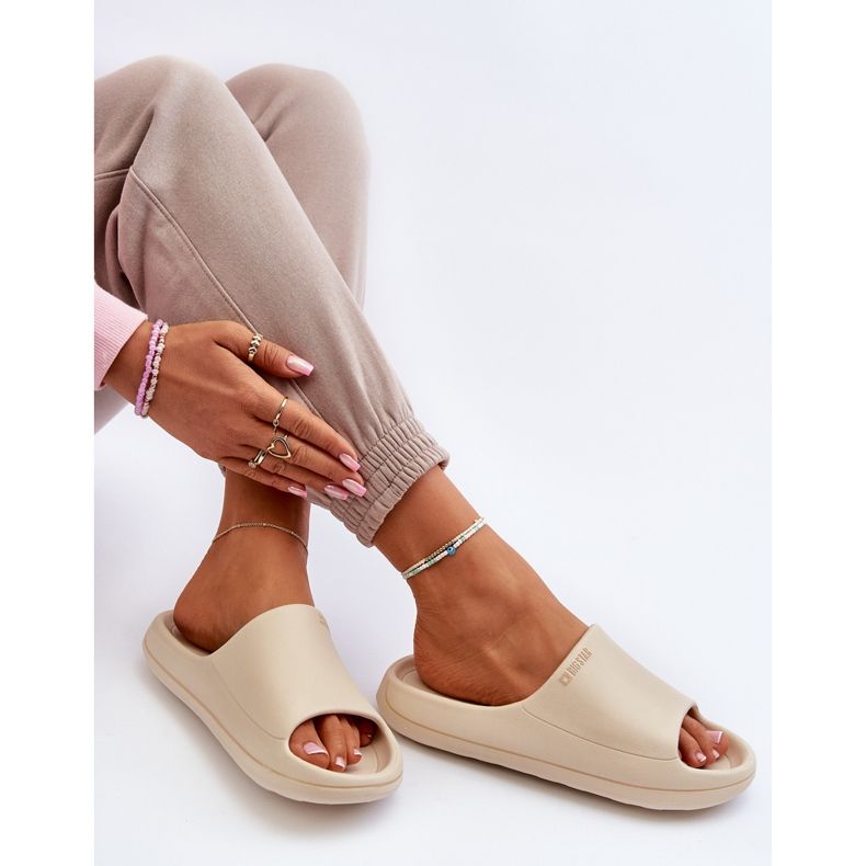 Light Women's Flip-Flops Big Star NN274A040 Beige 1