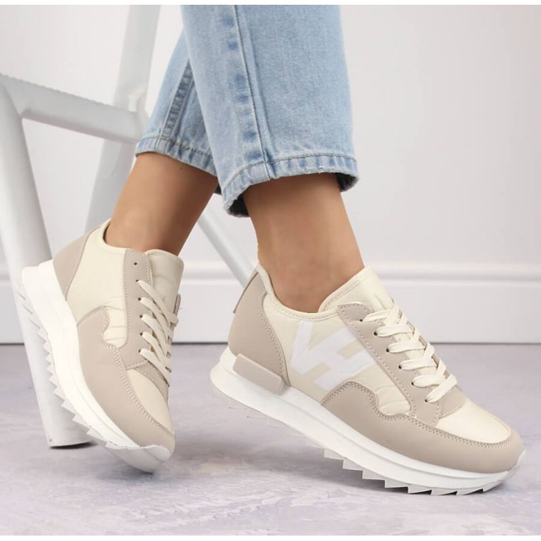 Potocki WOL214 beige platform sports shoes 2
