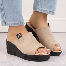 Suede wedge slippers Vinceza W JAN278 beige 2