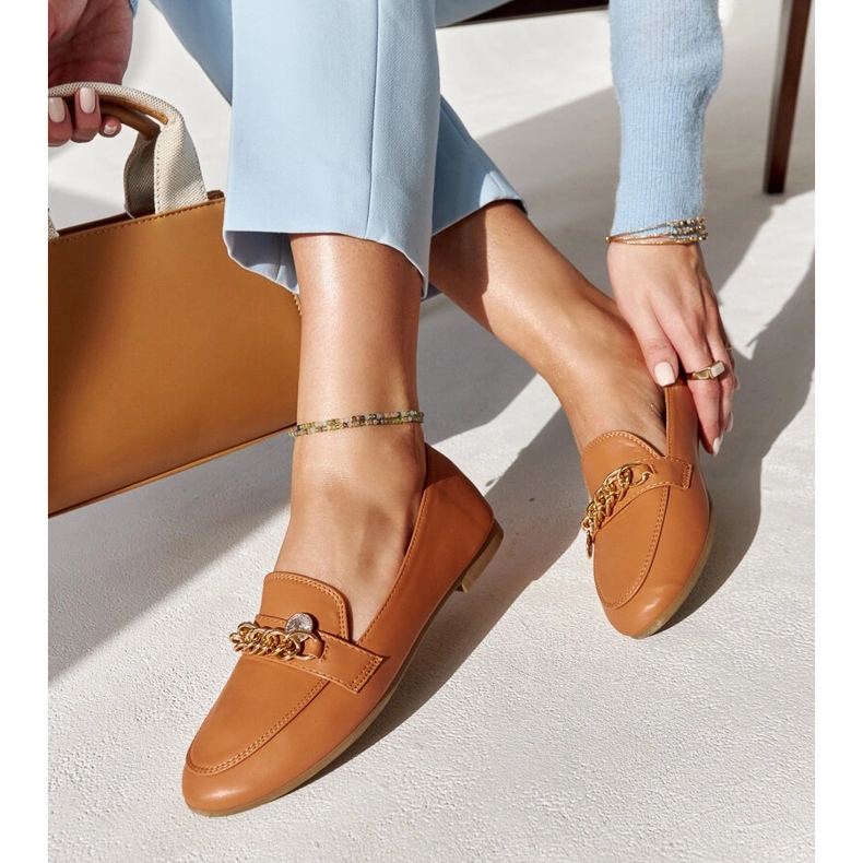Brown loafers with a Scaletta chain 1