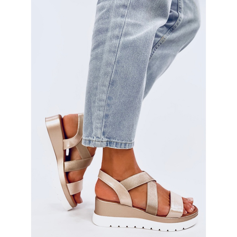 Caden Gold wedge sandals golden 2