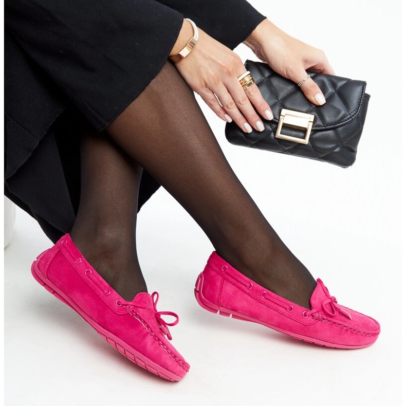 Dark pink moccasins with a Hayam bow 1