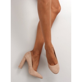 Pumps on an oval post le027p Beige 1