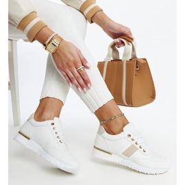 White and beige sneakers on the Nihad rubber platform 1
