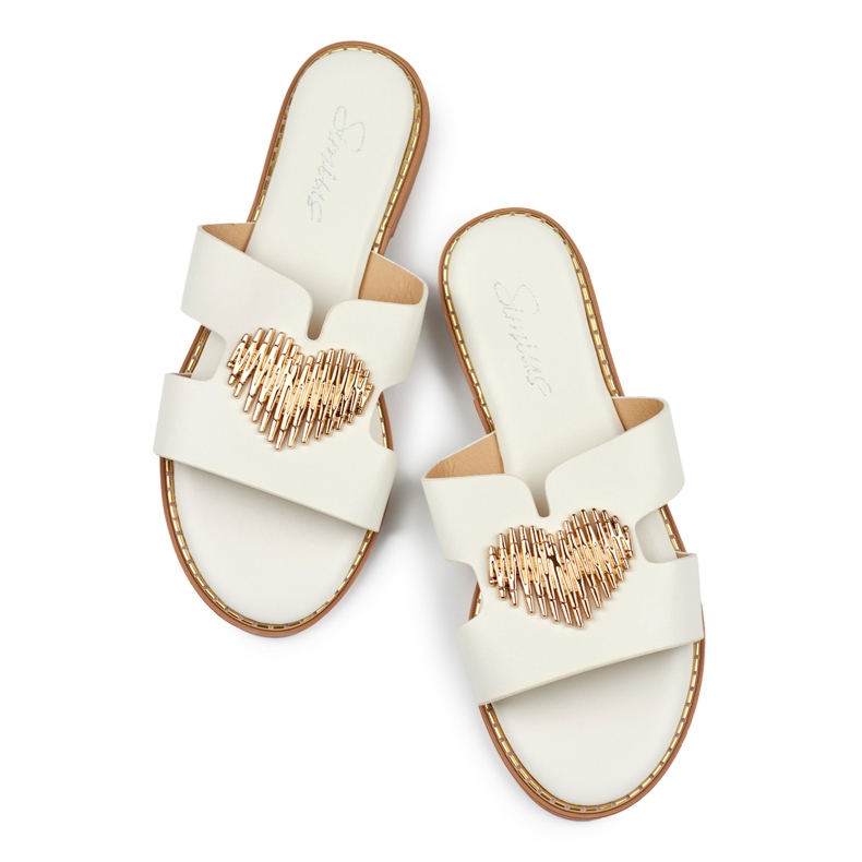 White women's flip-flops with a decorative heart 1