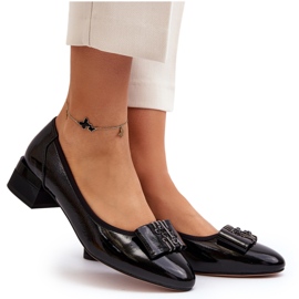 Vinceza Patent leather pumps with a bow on a block, black 6