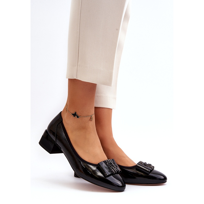 Vinceza Patent leather pumps with a bow on a block, black 1