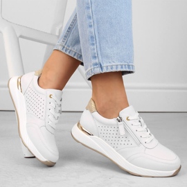 Women's leather sports shoes, white eVento 7110 1