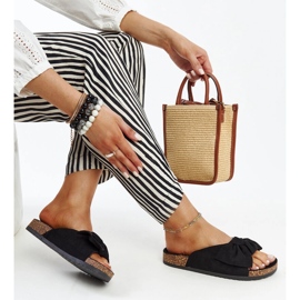Black flip-flops with Aamu cork sole 1