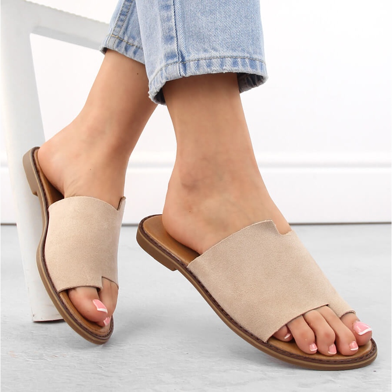 Women's beige suede flip-flops eVento 4586 1