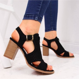 EVento sandals on a high heel W EVE272A black 2