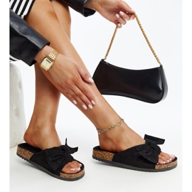 Black slippers with a Giova cork sole 1