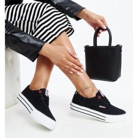 Black women's sneakers with a thick sole, Cross Jeans 1