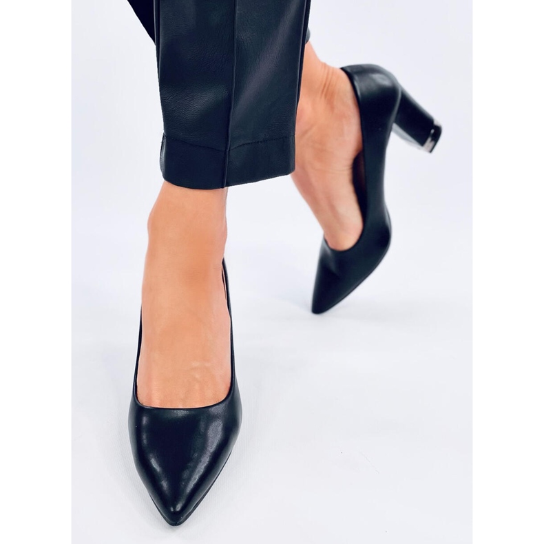 Tarai Black high heel pumps 1