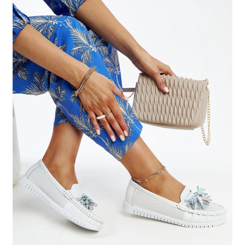 Aune white leather loafers with fringes 1