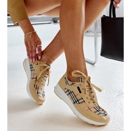 Beige leather shoes with a decorative buckle 1