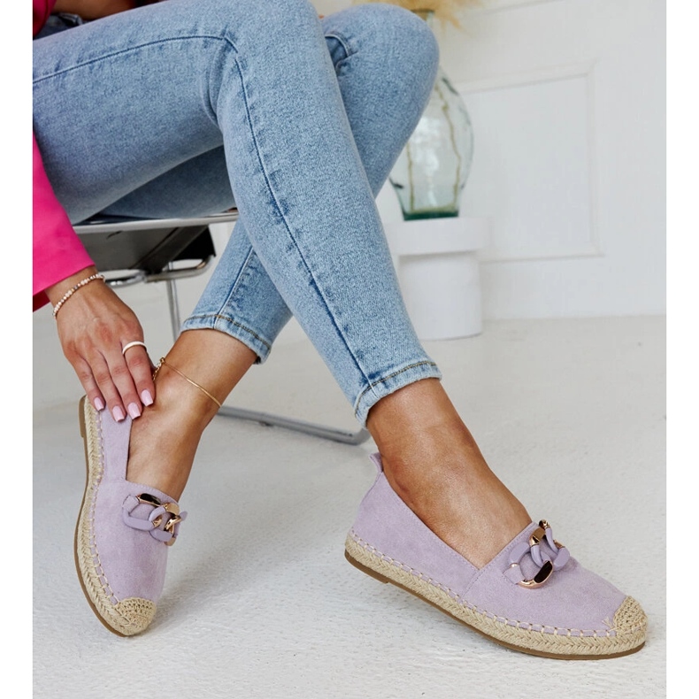 Purple espadrilles with a chain from Radwana violet 1