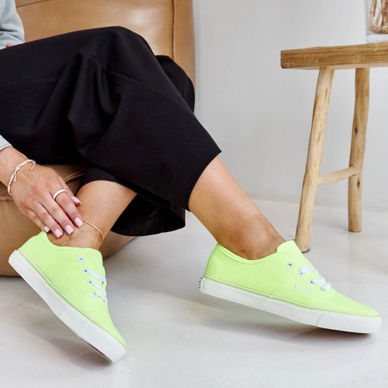 Lime classic Erla sneakers green 1