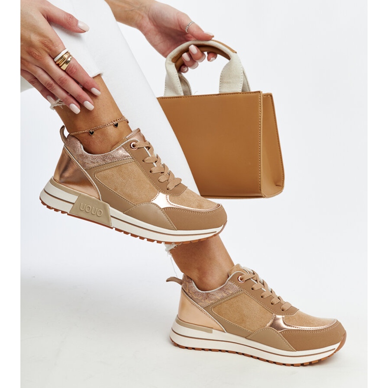 Brown sneakers on the Kerttu platform 1