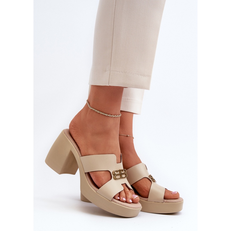 Zazoo 40419 Women's Leather Flip-Flops With Cutouts and Decoration, Beige 2 Zazoo 40419 Women's Leather Flip-Flops With Cutouts and Decoration, Beige 2