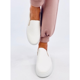 Alliot White/Beige slip-on sneakers 1