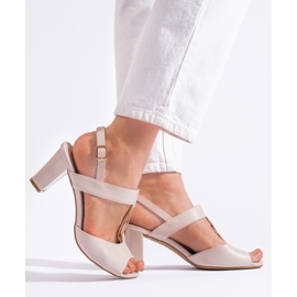 Goodin Ladies' beige sandals on the post 2