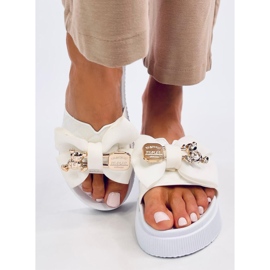 Brandis White golden teddy bear flip flops 2