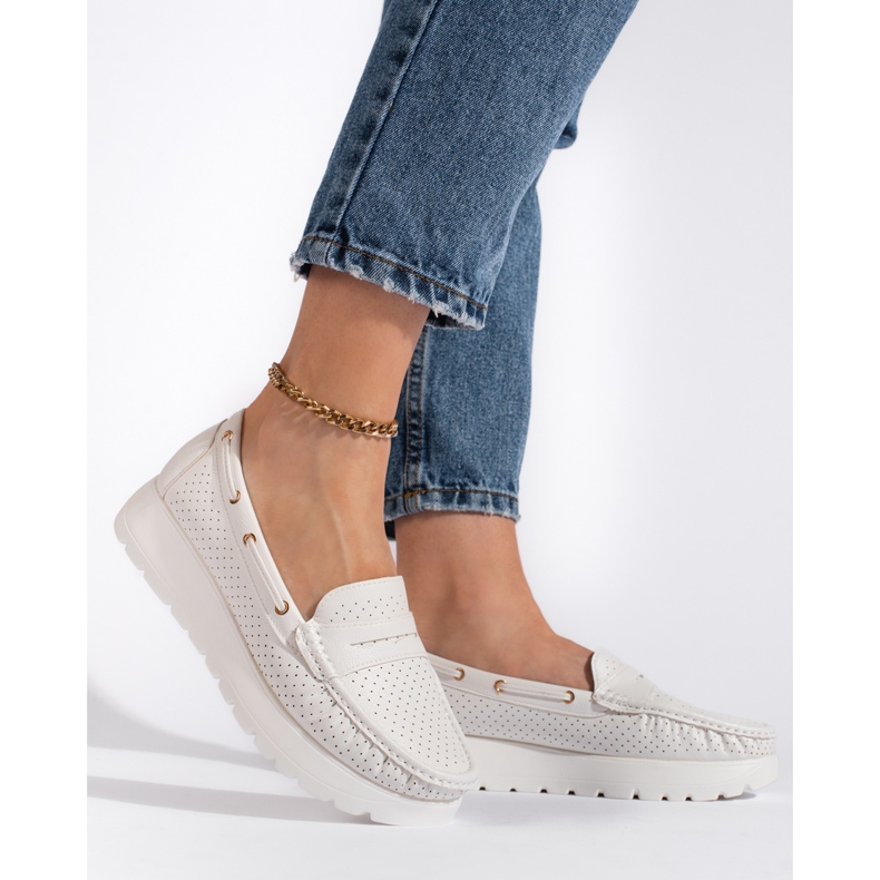 Goodin Stylish white women's moccasins 2 Goodin Stylish white women's moccasins 2