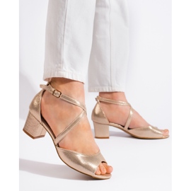 Goodin Women's gold low-heeled sandals golden 2 Goodin Women's gold low-heeled sandals golden 2