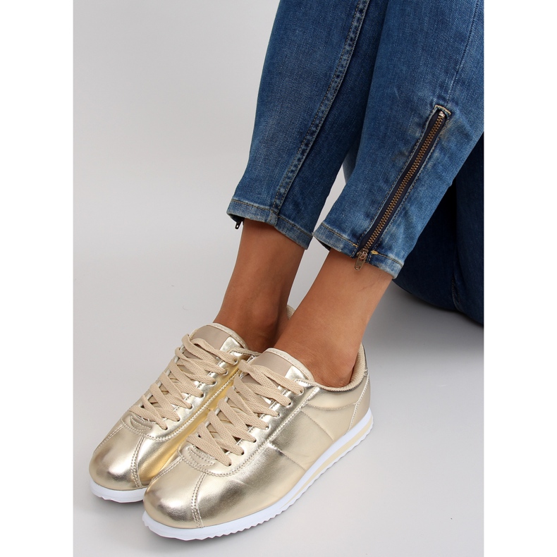 Textured sports shoes 8849 gold golden 1