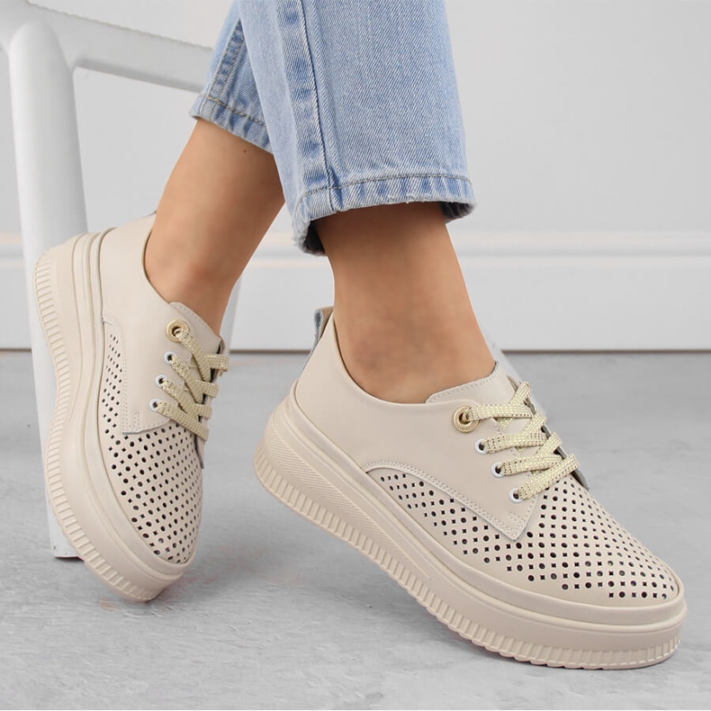 Women's leather openwork shoes on the platform, beige Artiker 54C1707 1