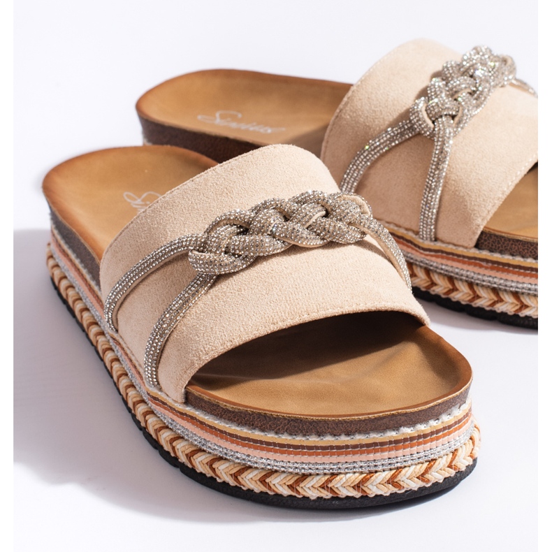 Beige women's flip-flops with decoration 2