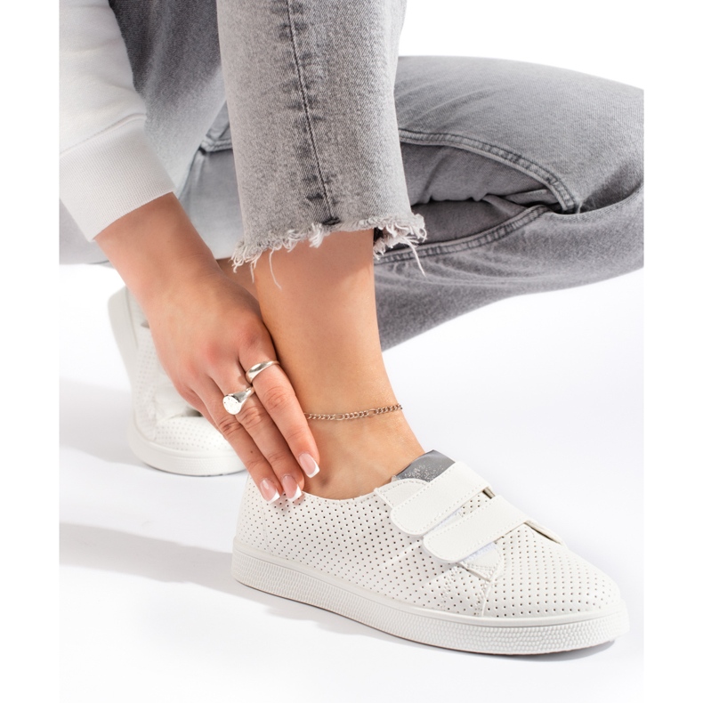 Women's white sneakers with Velcro 2