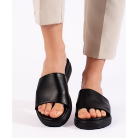 Ladies' black slippers 2