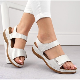 Women's comfortable silver sandals with Velcro, eVento 0146 1 Women's comfortable silver sandals with Velcro, eVento 0146 1
